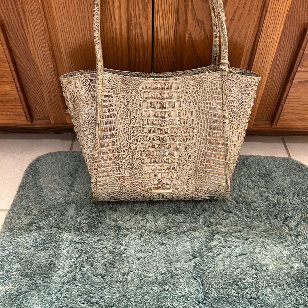 Brahmin Gold Bailee Tote Bag in perfect condition - Picture 7 of 8